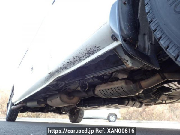 Used 2001 AT toyota granvia VCH38S Image[32]