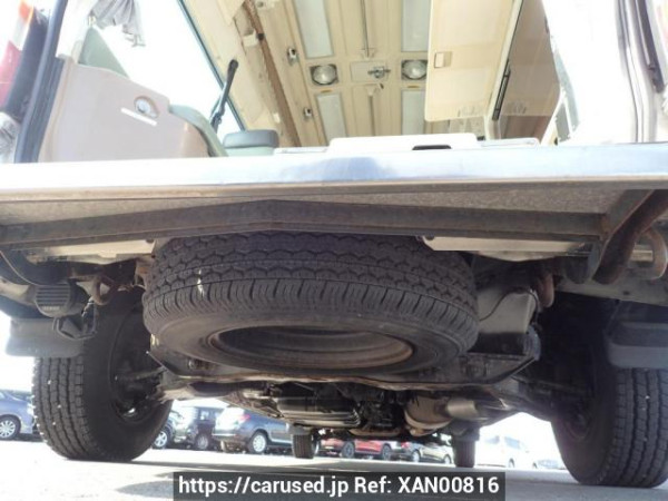 Used 2001 AT toyota granvia VCH38S Image[33]
