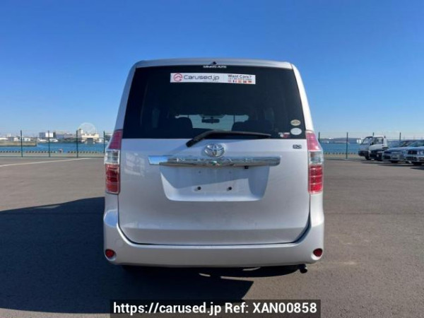 Used 2008 AT toyota noah ZRR70G Image[5]
