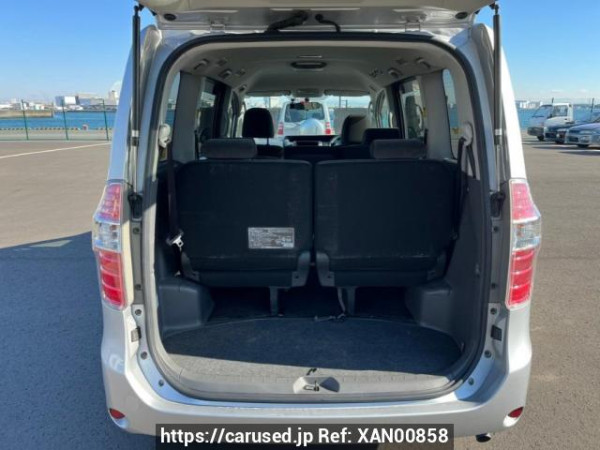 Used 2008 AT toyota noah ZRR70G Image[8]