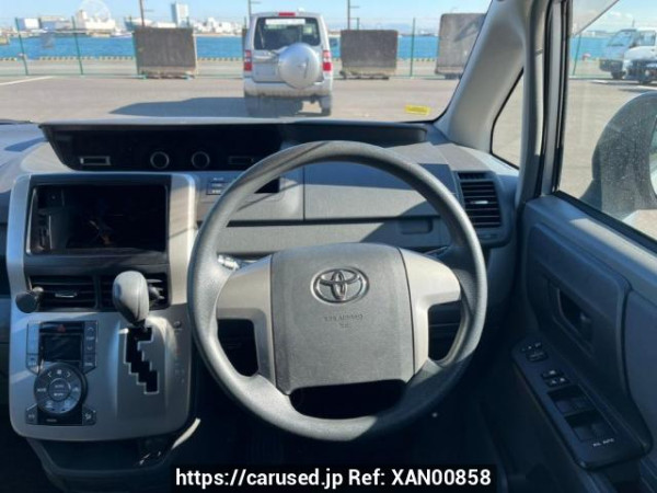 Used 2008 AT toyota noah ZRR70G Image[21]