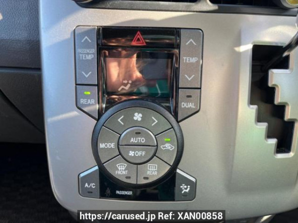 Used 2008 AT toyota noah ZRR70G Image[24]