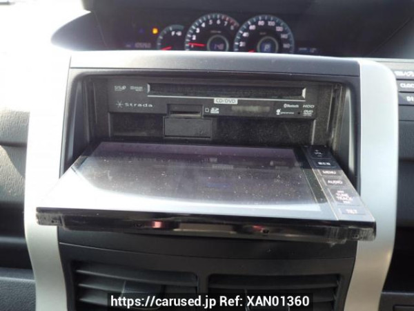 Used 2012 AT toyota noah ZRR70G Image[21]