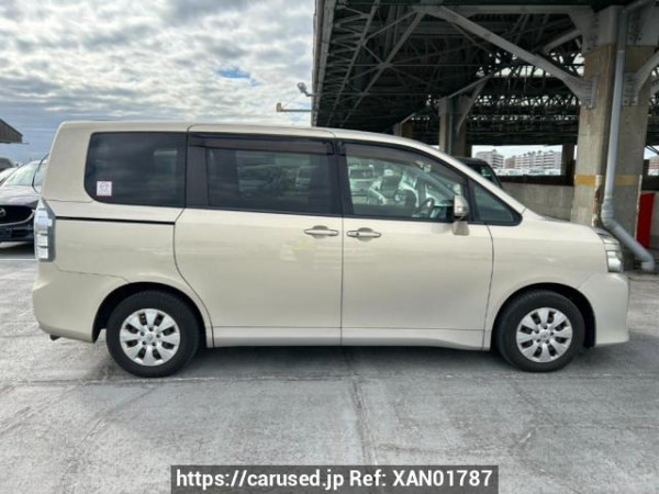 Used 2010 AT toyota voxy ZRR70G Image[7]