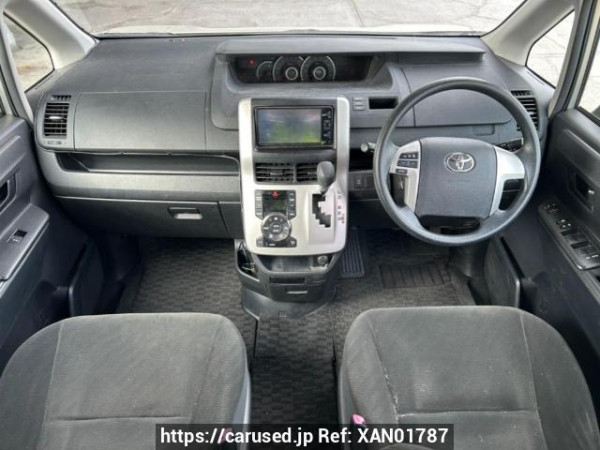 Used 2010 AT toyota voxy ZRR70G Image[21]