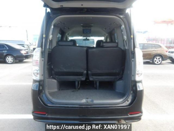 Used 2010 AT toyota voxy ZRR75W Image[6]
