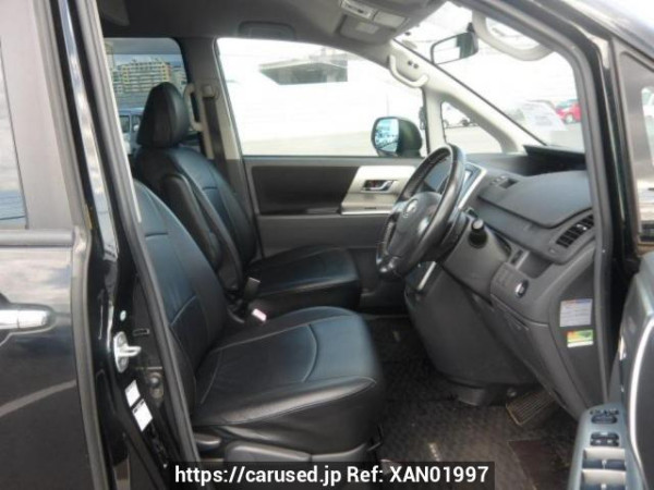 Used 2010 AT toyota voxy ZRR75W Image[12]