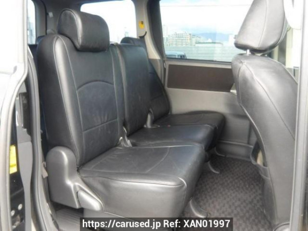 Used 2010 AT toyota voxy ZRR75W Image[14]