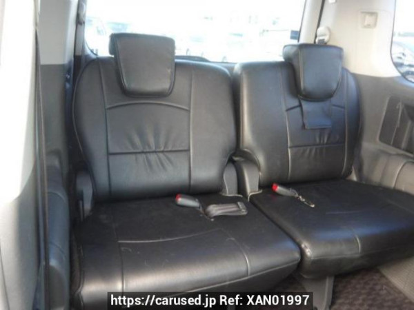 Used 2010 AT toyota voxy ZRR75W Image[16]