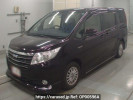 Toyota Noah ZWR80G