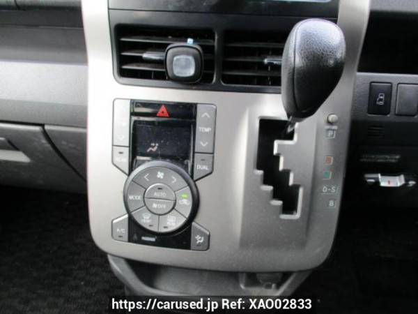 Used 2008 AT toyota voxy ZRR70W Image[22]