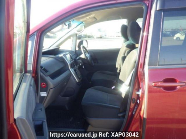 Used 2009 AT toyota voxy ZRR75G Image[12]