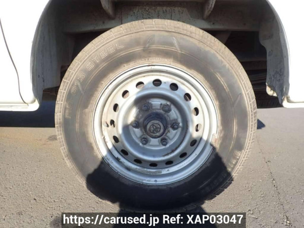 Used 2000 AT toyota hiace-van RZH102V Image[21]