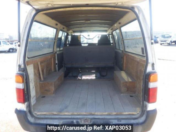 Used 2004 MT toyota regiusace-van TRH112V Image[8]