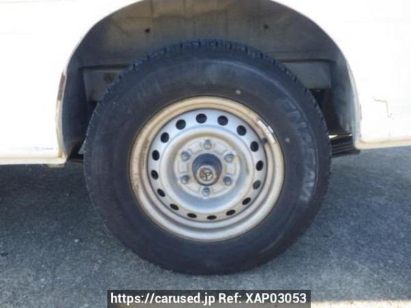 Used 2004 MT toyota regiusace-van TRH112V Image[24]