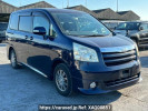 Toyota Noah ZRR70G