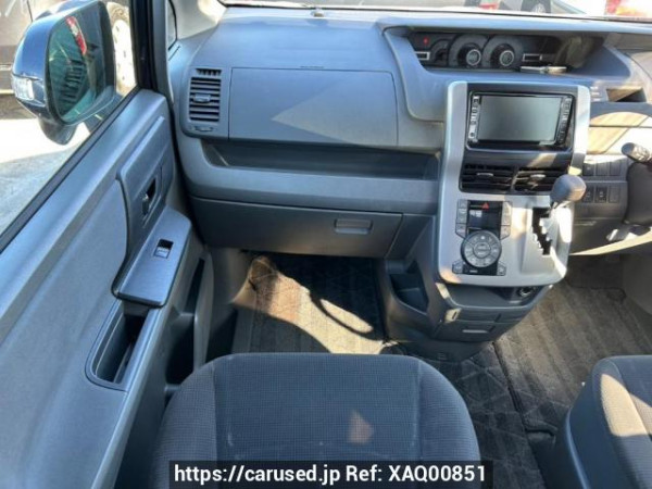 Used 2008 AT toyota noah ZRR70G Image[20]