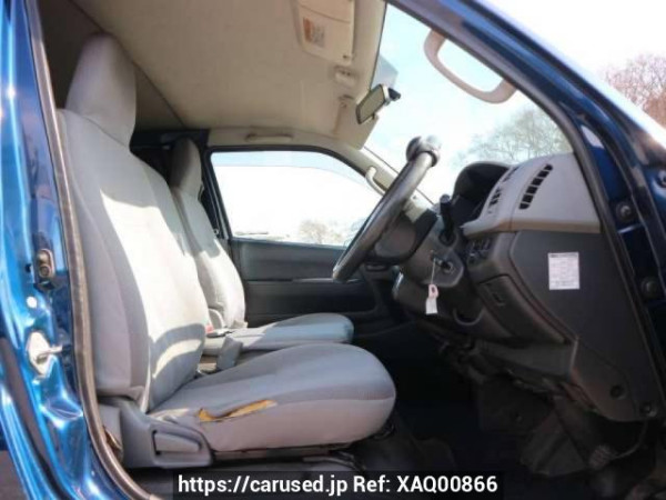 Used 2009 AT toyota regiusace-van KDH201V Image[14]