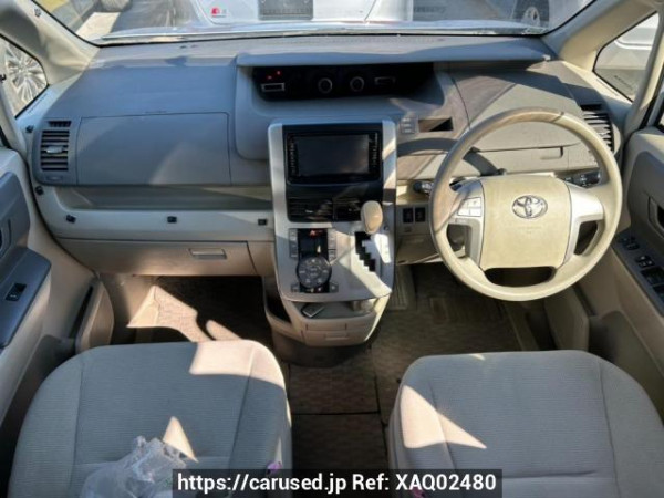 Used 2009 AT toyota noah ZRR70G Image[19]