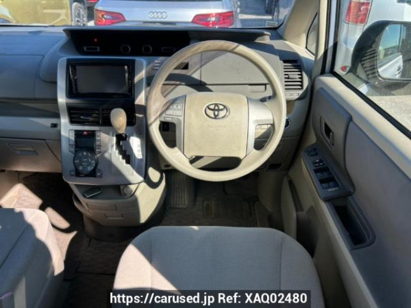 Used 2009 AT toyota noah ZRR70G Image[21]