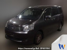 Toyota Noah ZRR70G