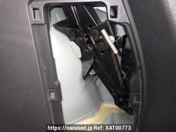 Used 2012 AT mazda demio DE3FS Image[41]