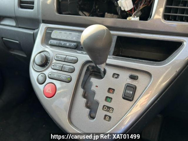 Used 2004 AT toyota wish ANE10G Image[23]