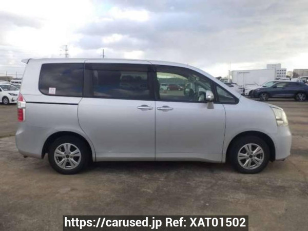 Used 2009 AT toyota noah ZRR70G Image[7]
