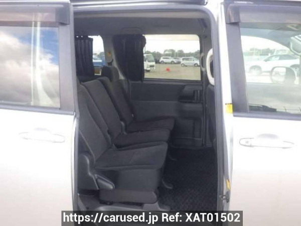 Used 2009 AT toyota noah ZRR70G Image[14]