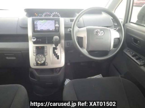 Used 2009 AT toyota noah ZRR70G Image[19]