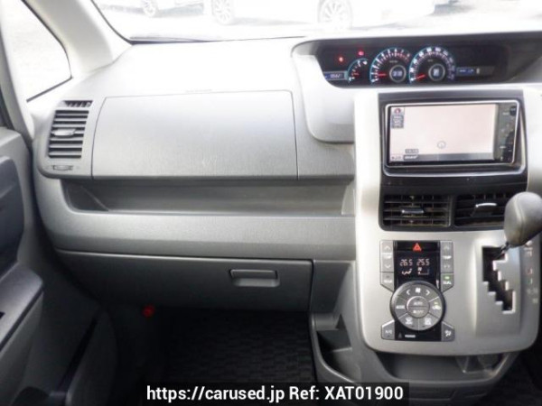 Used 2009 AT toyota noah ZRR70G Image[18]