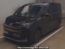 Toyota Noah ZWR90W