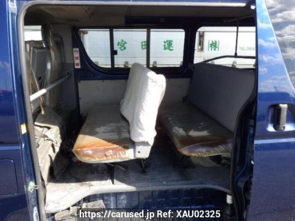 Used 2005 AT toyota regiusace-van KDH200V Image[15]