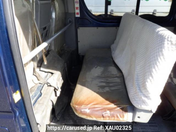 Used 2005 AT toyota regiusace-van KDH200V Image[16]