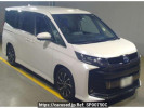 Toyota Noah ZWR90W