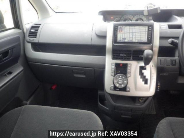 Used 2008 AT toyota noah ZRR75G Image[17]