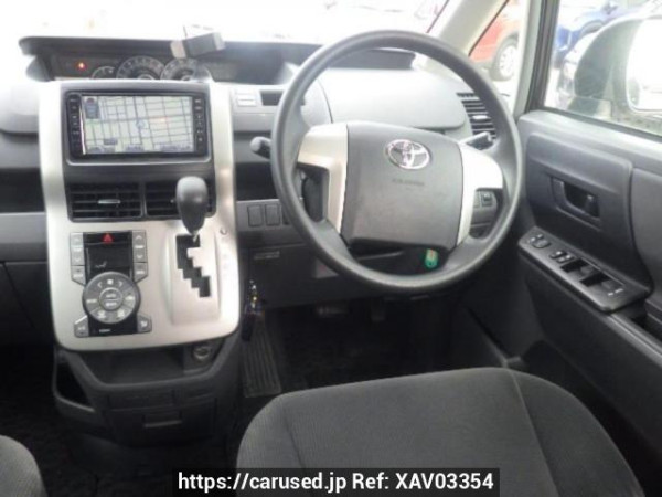 Used 2008 AT toyota noah ZRR75G Image[18]