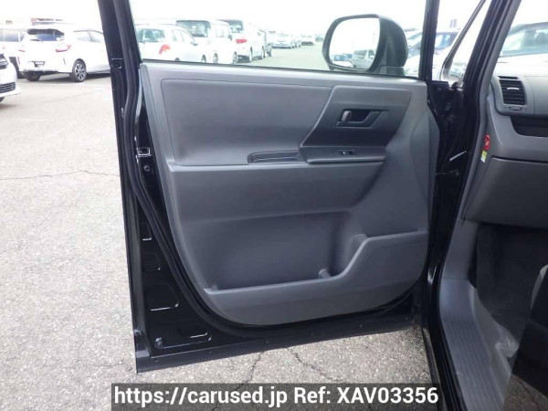 Used 2009 AT toyota noah ZRR70G Image[19]