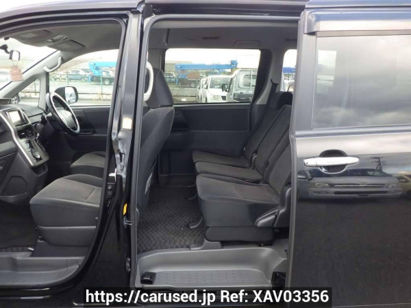 Used 2009 AT toyota noah ZRR70G Image[23]