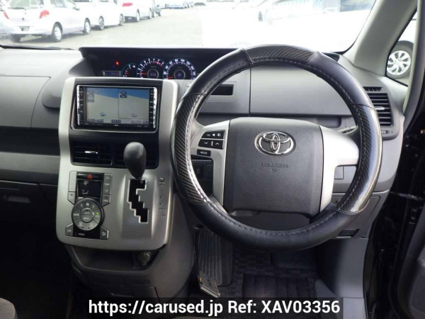 Used 2009 AT toyota noah ZRR70G Image[30]