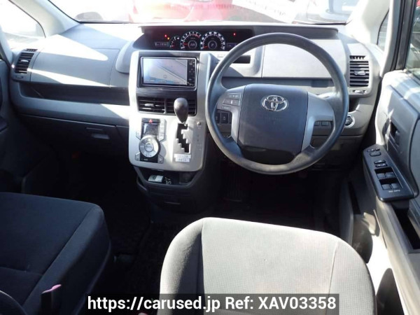 Used 2010 AT toyota noah ZRR75G Image[17]