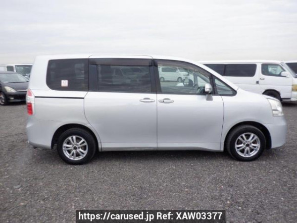 Used 2008 AT toyota noah ZRR70G Image[7]
