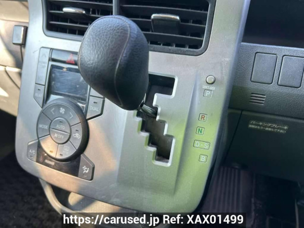 Used 2007 AT toyota voxy ZRR70G Image[27]