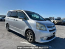 Toyota Noah ZRR70W