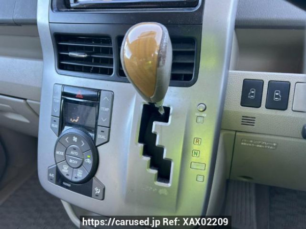 Used 2008 AT toyota noah ZRR70W Image[26]