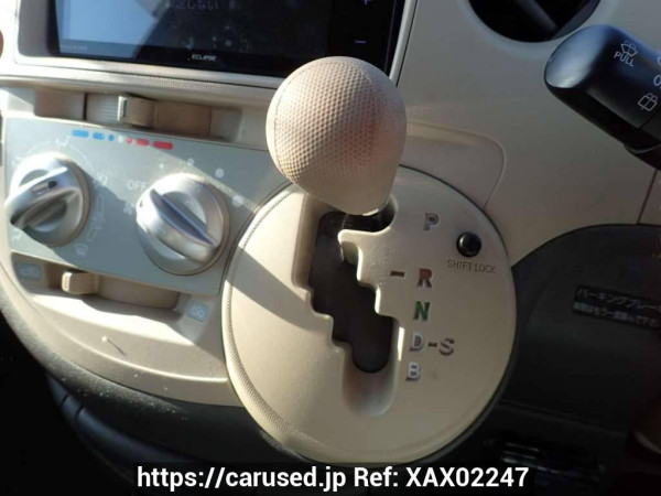 Used 2004 AT toyota sienta NCP81G Image[21]