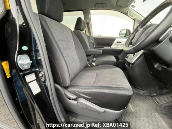 Used 2010 AT toyota noah ZRR70W Image[12]