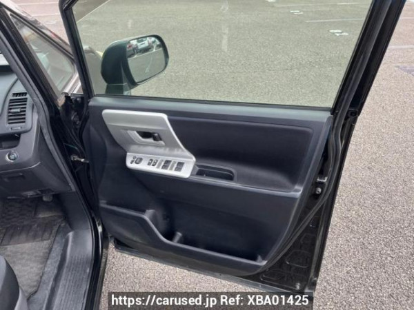 Used 2010 AT toyota noah ZRR70W Image[17]