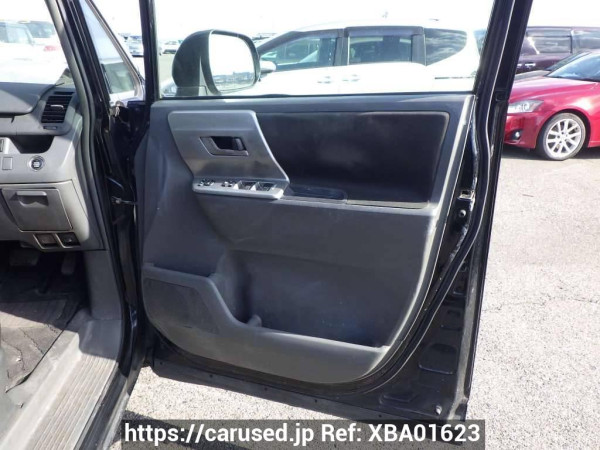 Used 2010 AT toyota noah ZRR70W Image[17]