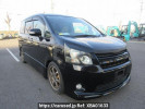 Toyota Noah ZRR70W